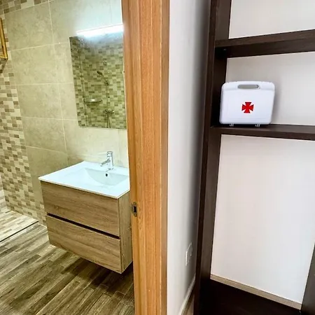 A 2 Min De La Playa Tren Directo Nuevo Y Comodo Apartament