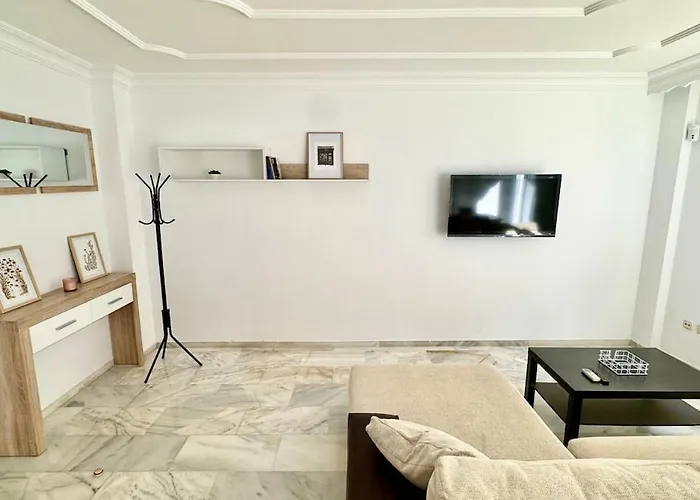 A 2 Min De La Playa Tren Directo Nuevo Y Comodo Apartment *