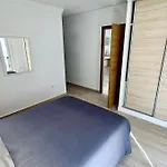 A 2 Min De La Playa Tren Directo Nuevo Y Comodo Appartamento