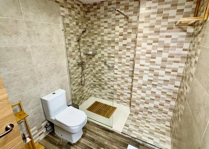 A 2 Min De La Playa Tren Directo Nuevo Y Comodo Apartment