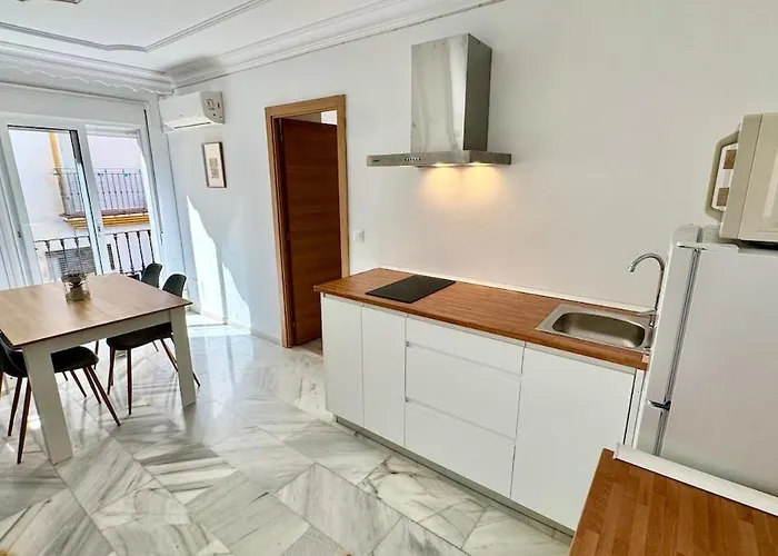 A 2 Min De La Playa Tren Directo Nuevo Y Comodo * Fuengirola